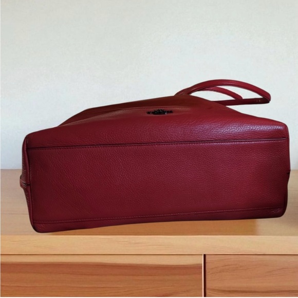 NWOT Coach Red Tote Bag with Hang Tag - Picture 11 of 14